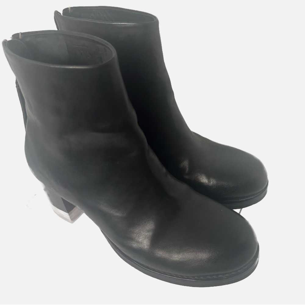 FEIT Black Calfskin Leather Ankle Boots
